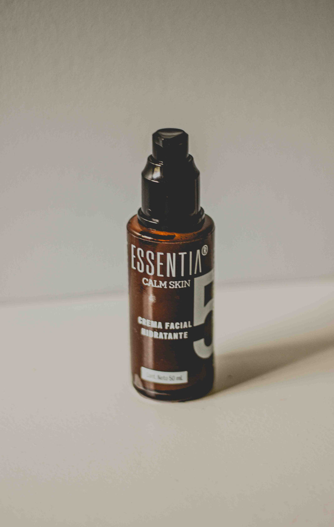 Crema Facial Hidratante CALM Skin — Essentia
