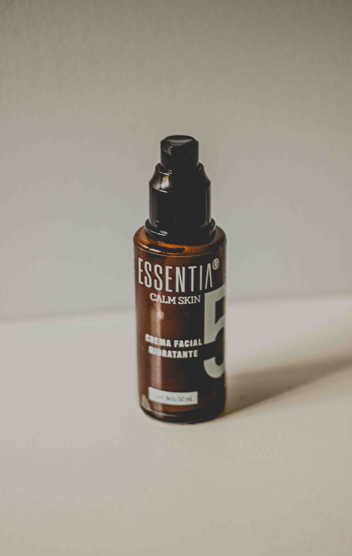 Crema Facial Hidratante CALM Skin — Essentia